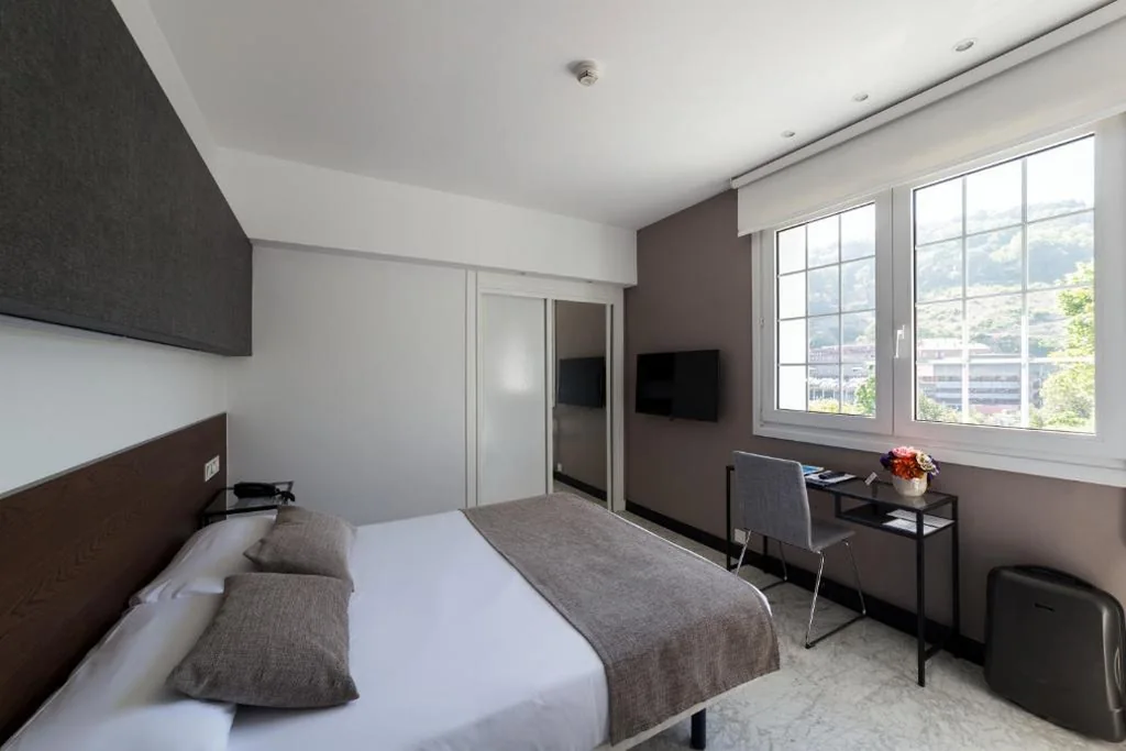 Habitación Doble — Hotel Avenida