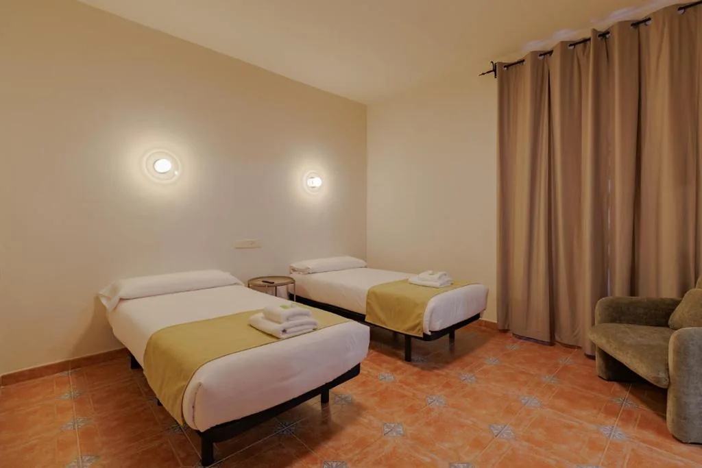 Habitación Doble Estándar - 2 camas — HOTEL Ávila Centro