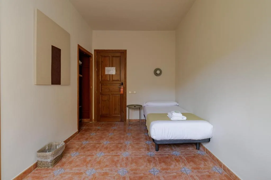 Habitación Individual con vistas al jardín — HOTEL Ávila Centro