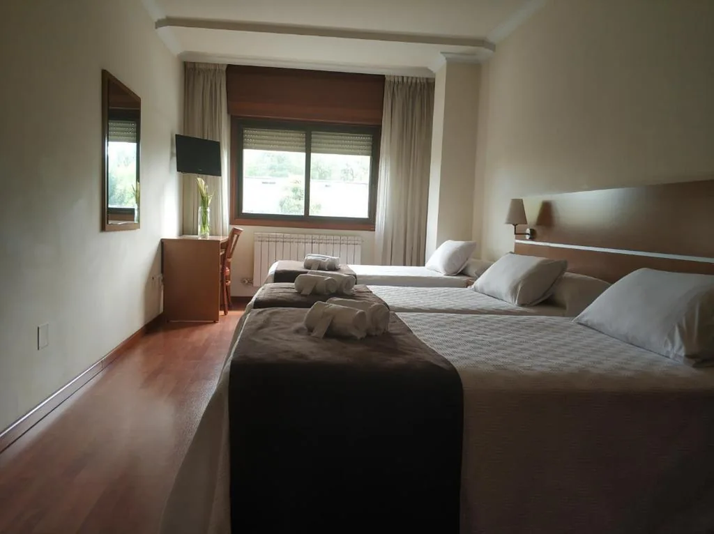 舒适三人间 — Hotel Avión Vigo