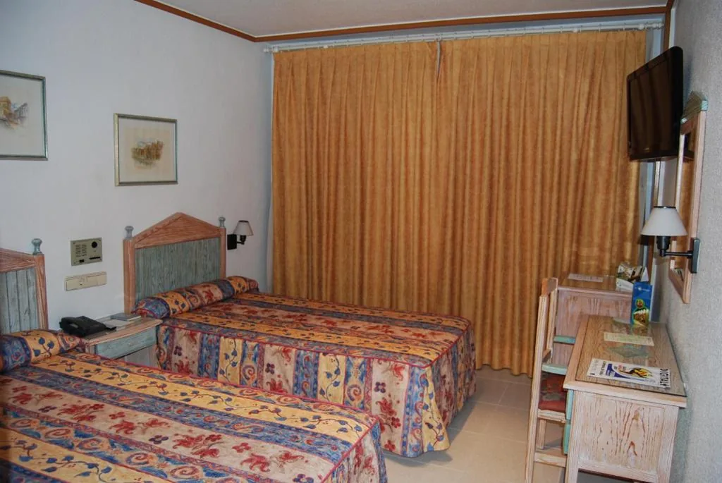 Camera Doppia con Letti Singoli — Hotel Azahar