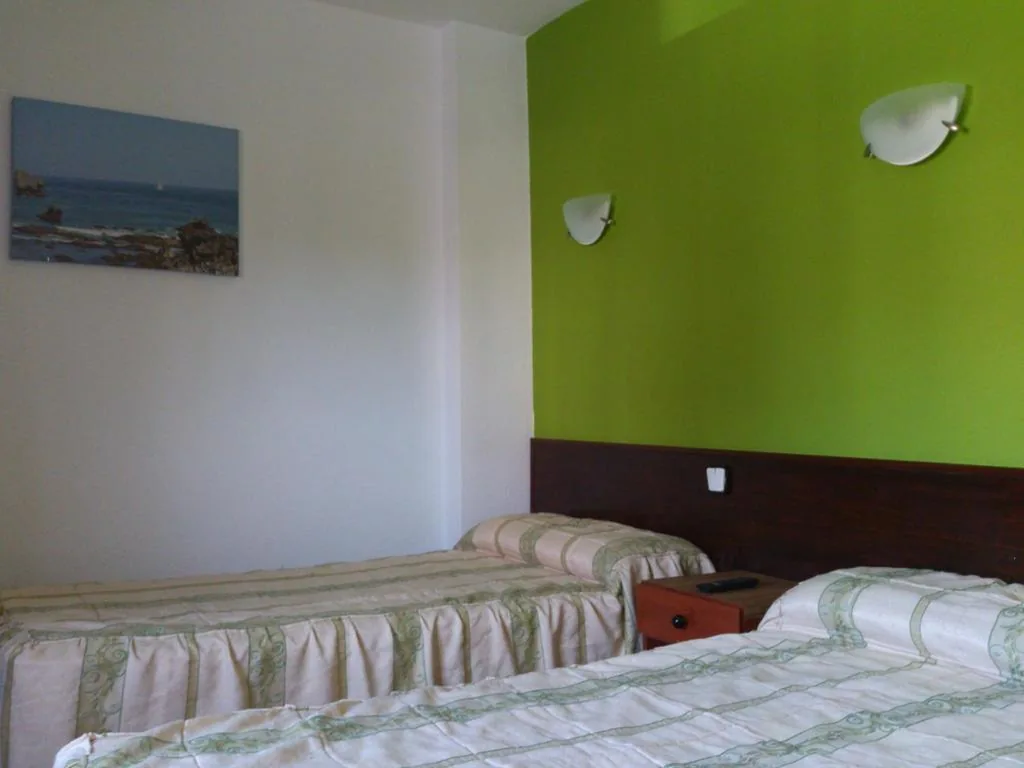 エコノミーダブルルーム（1階、ベッド1台または2台） — Hotel Azcona