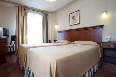 Hotel Azofra — foto 9