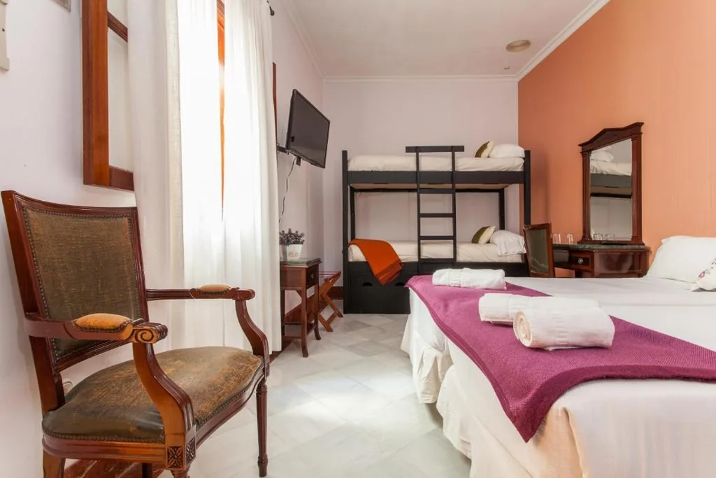 Hotel Baco