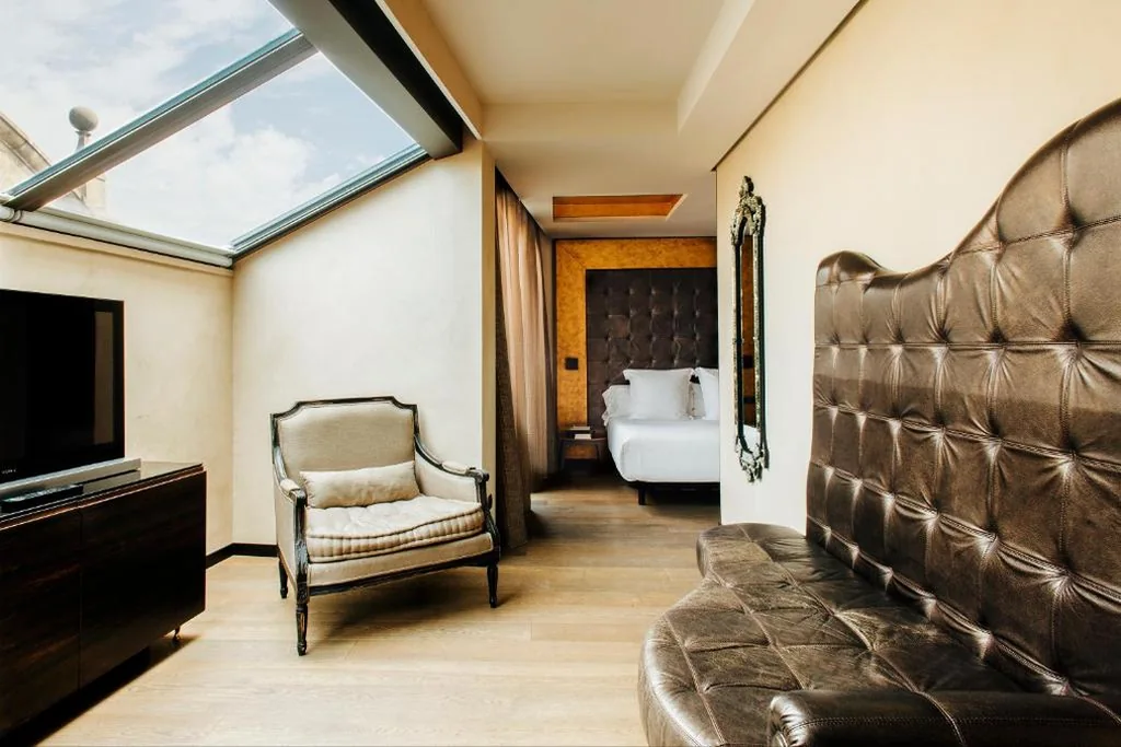 Suite Double Jewel avec terrasse et vue sur la ville — Hotel Bagués, a Small Luxury Hotel of the World