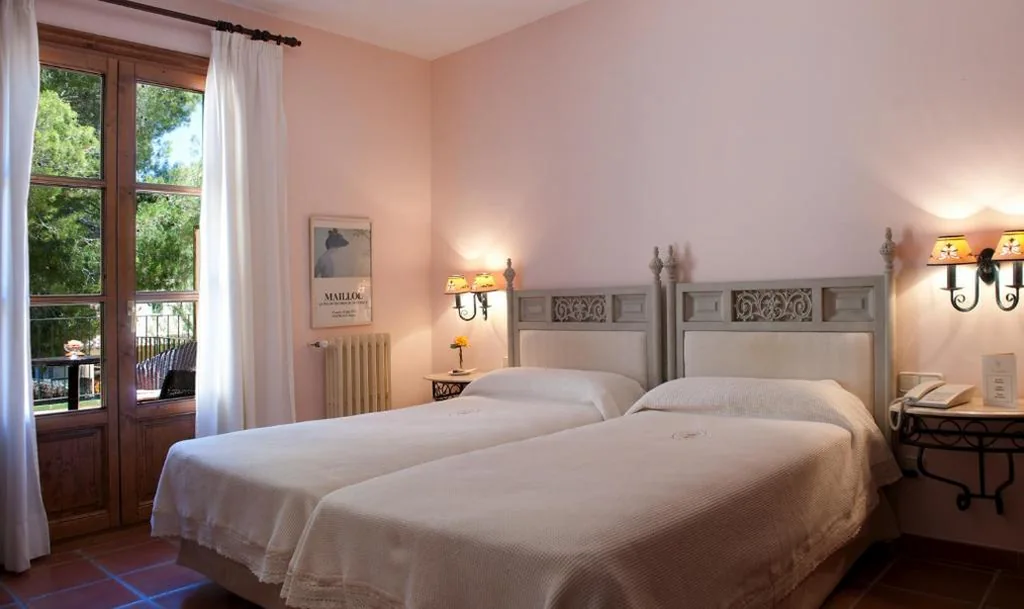 Double Room — Hotel Bahia