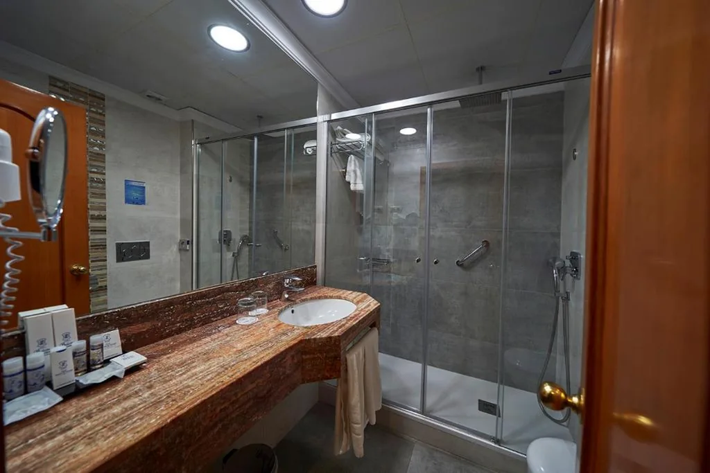 Suite Júnior com vista para o mar e varanda — Hotel Balcón de Europa