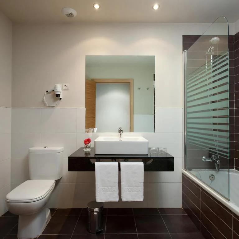 Camera familiare (2 adulti e 2 bambini) — Hotel Balneario Areatza Nº 01224