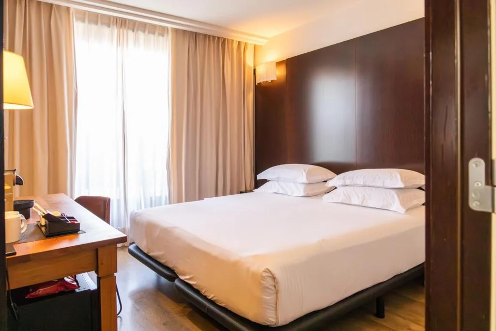 Suite con vista sulla città — Hotel Barcelona Universal