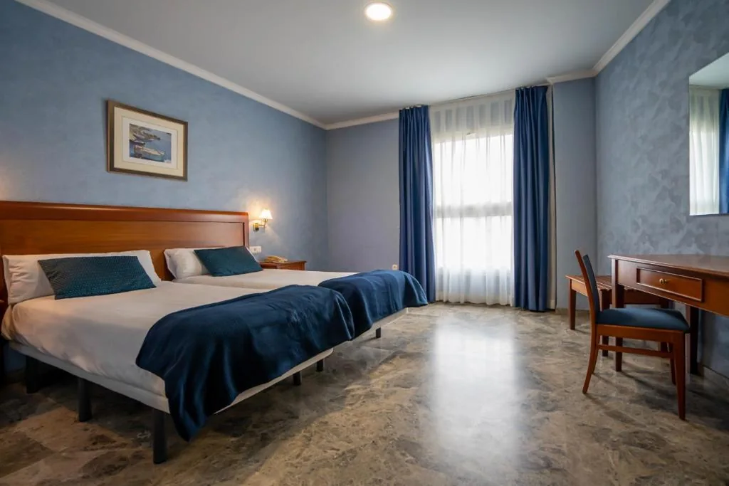 Oferta especial - Cena y paseo en barco por la Albufera — Hotel Bartos