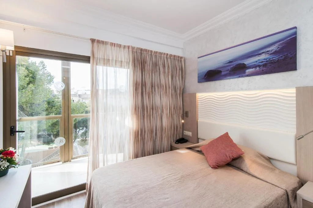 Chambre simple — Hotel Baviera