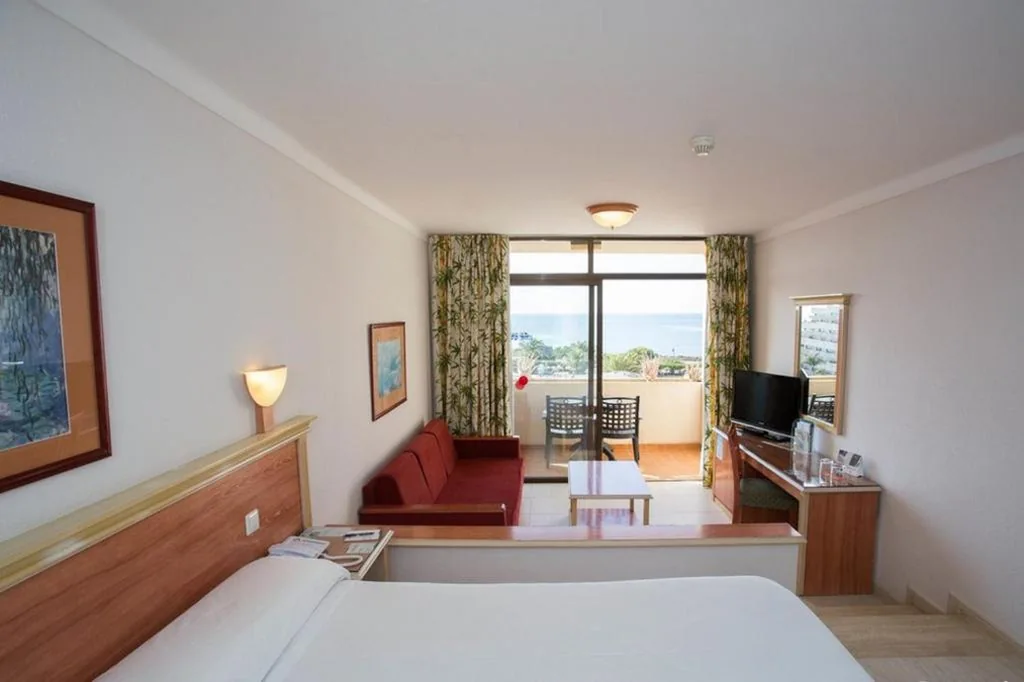 Dreibettzimmer mit Meerblick — Hotel Beatriz Playa & Spa