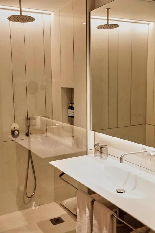 Standard-Doppelzimmer — Hotel Bécquer
