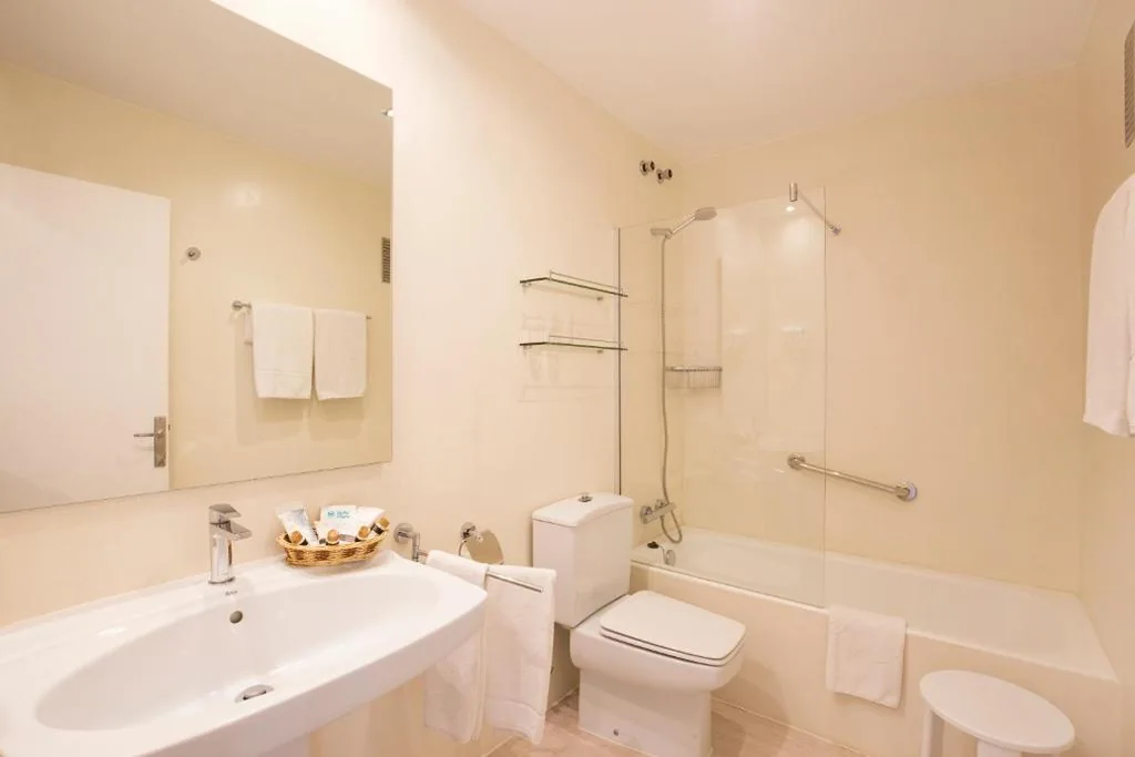 Habitación Doble Estándar — Hotel Bella Playa & Spa