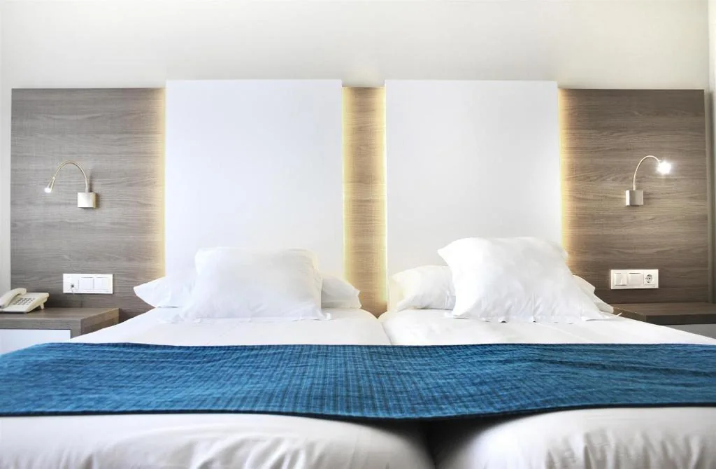 Habitación Doble Superior (2 adultos) — Hotel Bella Playa & Spa