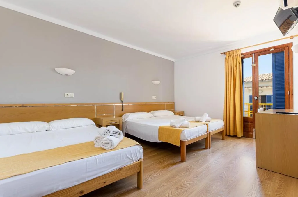 Familienzimmer mit Bad — Hotel Bellavista