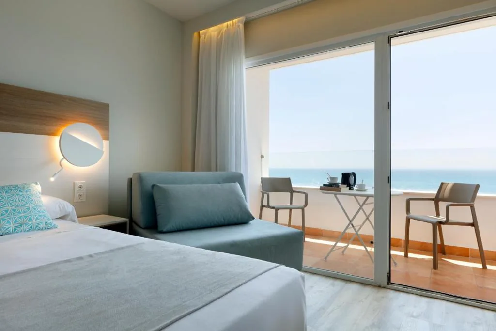 Premium-Doppelzimmer mit Meerblick (2 Erwachsene + 1 Kind) — Hotel Benalma Costa del Sol
