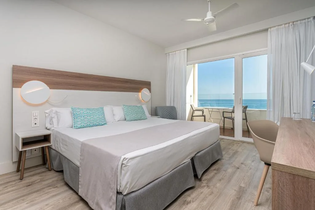 Premium-Doppelzimmer mit Meerblick — Hotel Benalma Costa del Sol