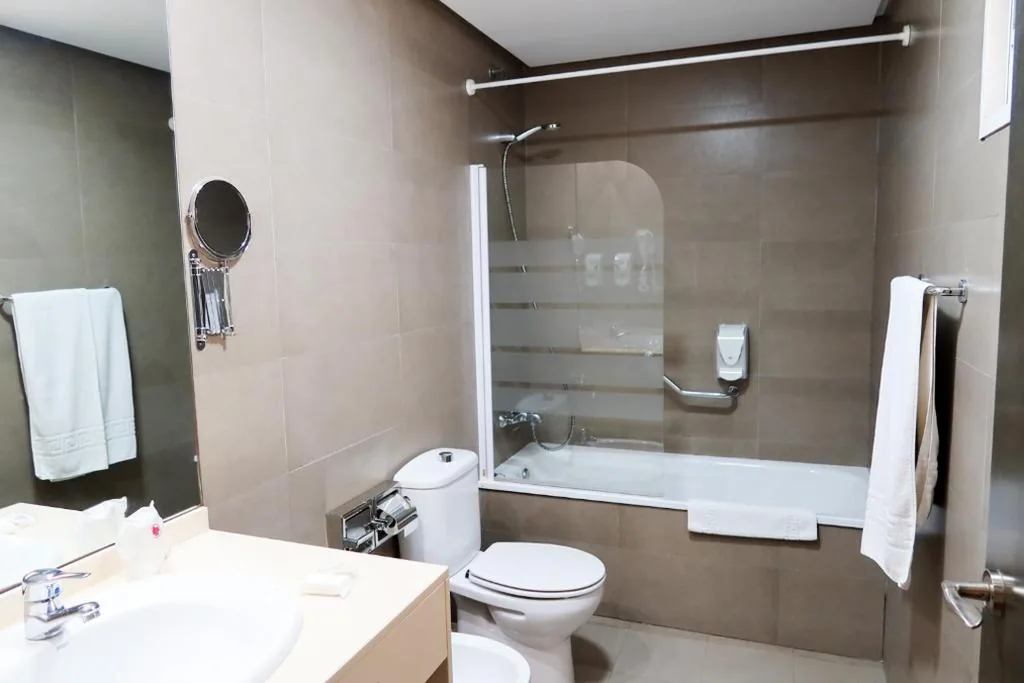 Camera quadrupla — Hotel Benetusser