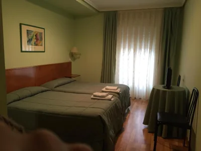 Hotel Benlloch — Foto 2