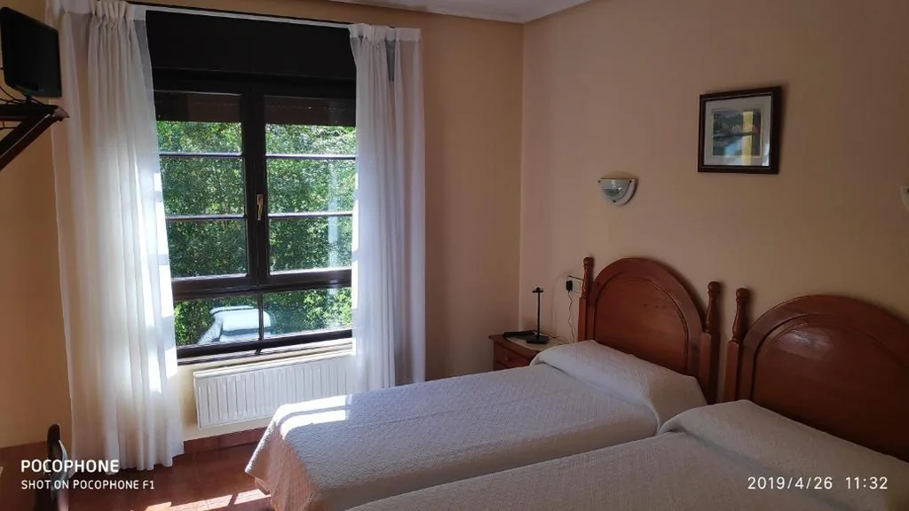 Camera doppia Standard con letti singoli — Hotel Benzua