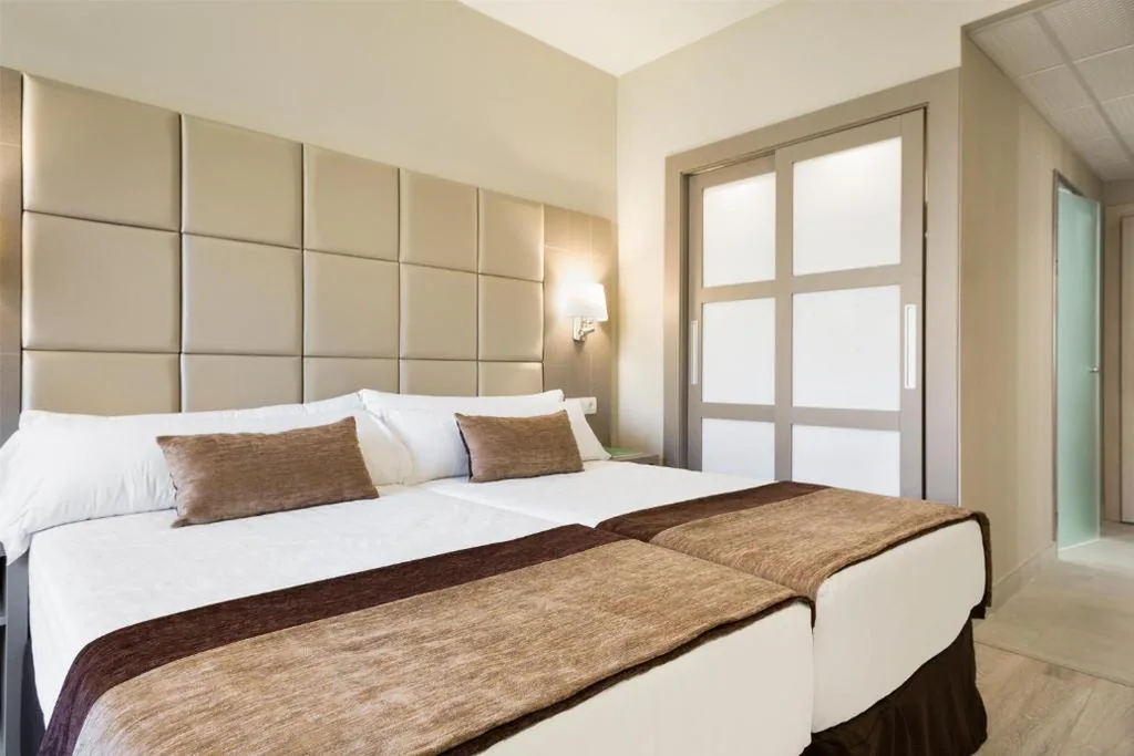 Habitación Doble Business con vistas al mar — Hotel Best Front Maritim