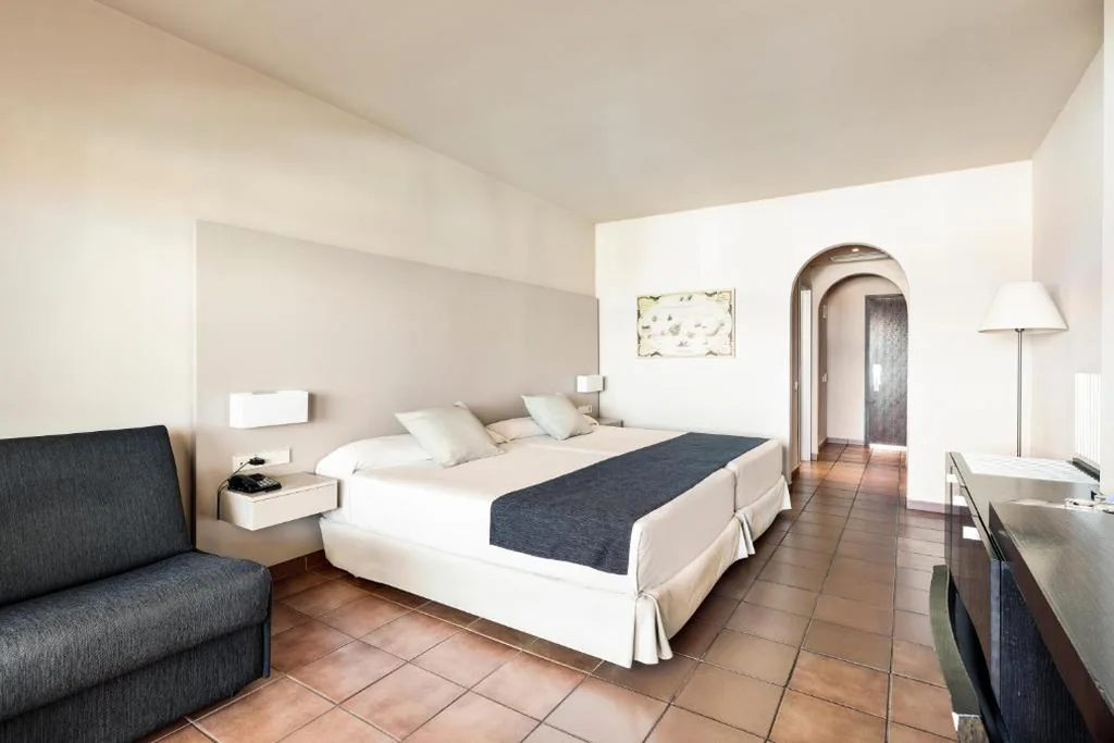 Quarto Duplo com Vista para a Piscina — Hotel Best Jacaranda