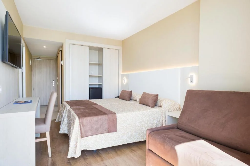Standard-Doppelzimmer (2 Erwachsene) — Hotel Best Maritim