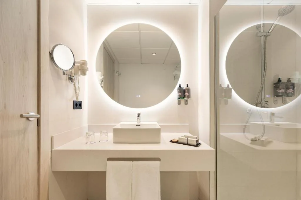 Chambre double standard (2 adultes + 1 enfant) — Hotel Best Mojácar