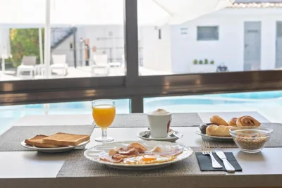 Hotel Best Osuna — 写真 10
