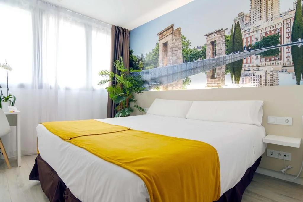 Doppelzimmer Deluxe – 1 oder 2 Betten — Hotel BESTPRICE Alcalá
