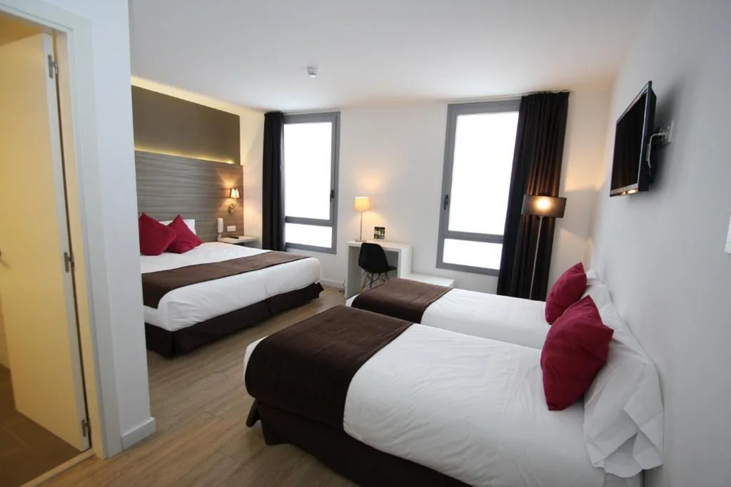 Quarto Familiar Superior — HOTEL BESTPRICE Maragall