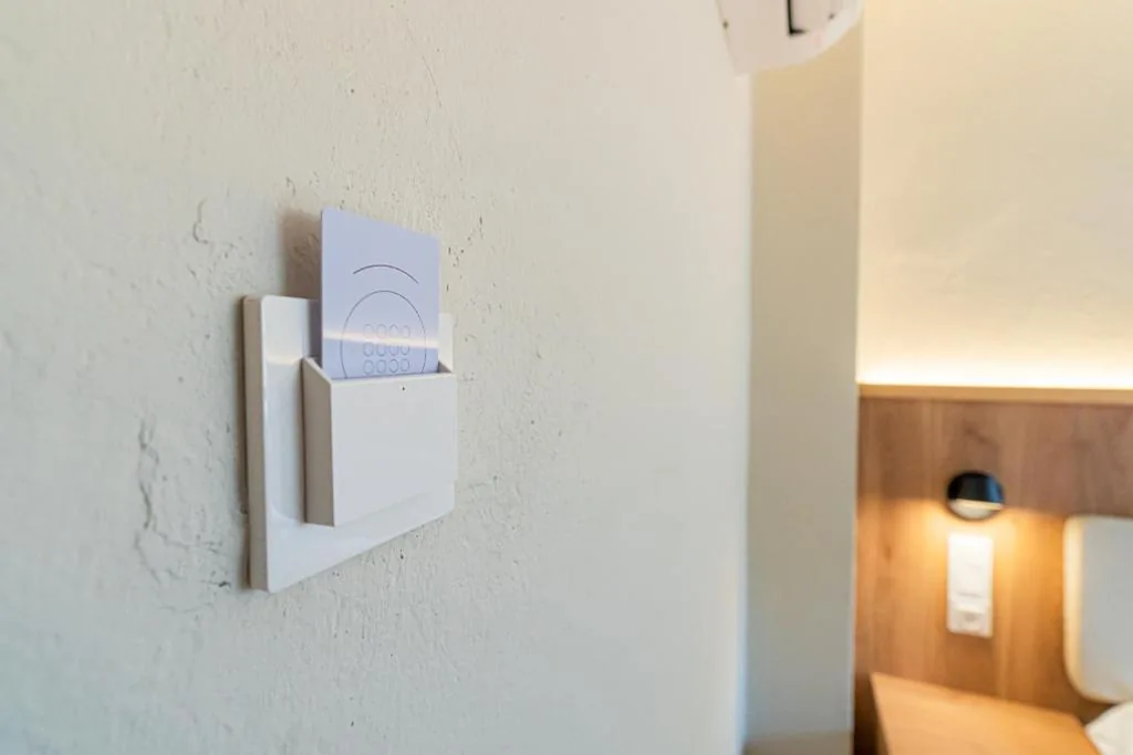 Habitación Cuádruple con baño privado — Hotel BESTPRICE Santillana