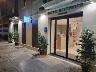 Hotel BESTPRICE Valencia — foto 10