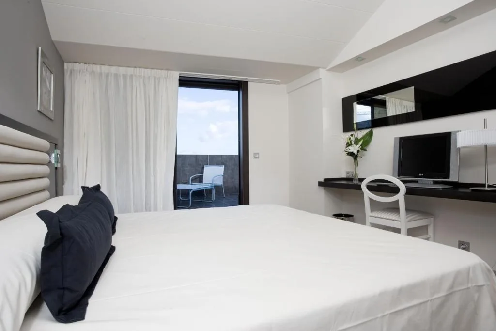 Quarto Premium Deluxe com terraço sem acesso ao spa — Hotel Bienestar Moaña