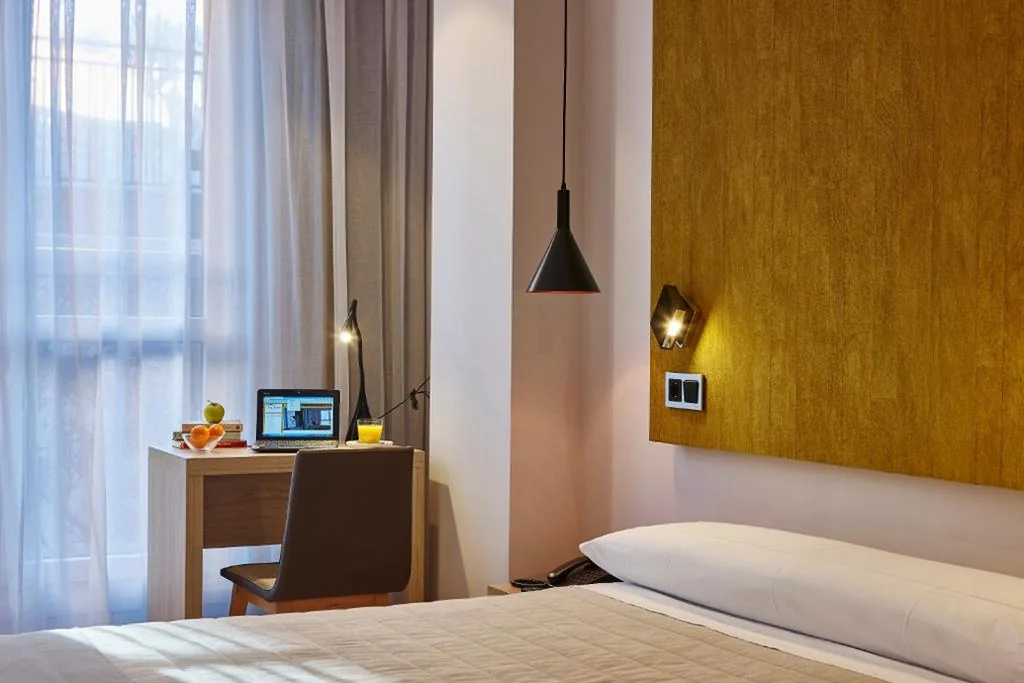 ダブルルーム（ベッド1台または2台） — Hotel Bilbao Plaza