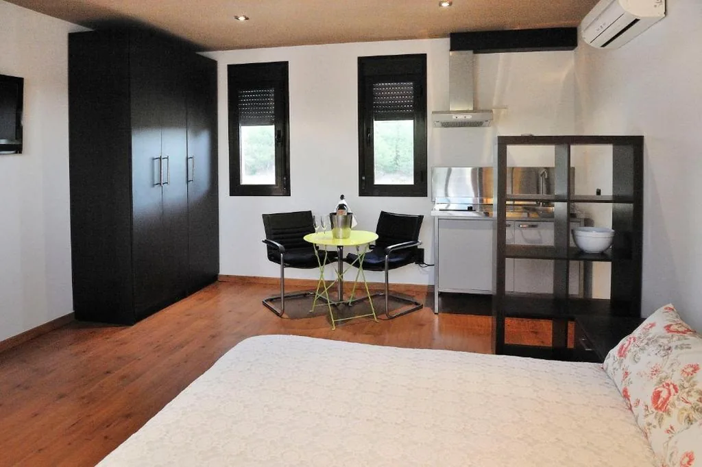 Standard Double Room — Hotel Bon Lloc