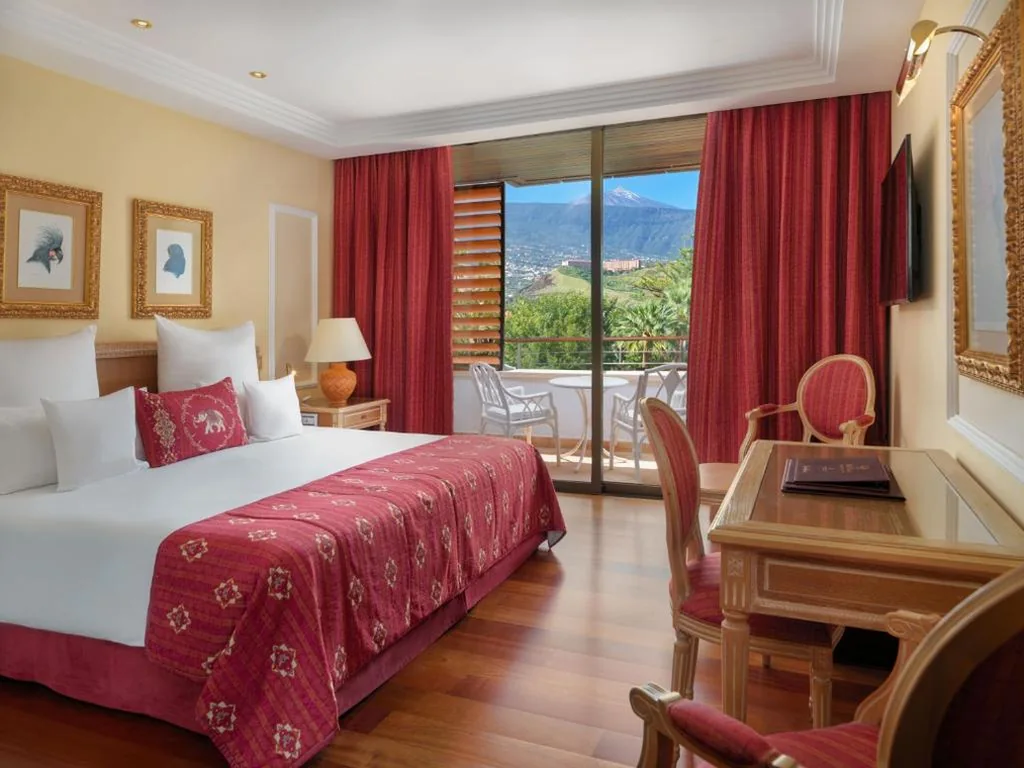 Habitación Doble Deluxe con vistas a la montaña — Hotel Botanico y Oriental Spa Garden