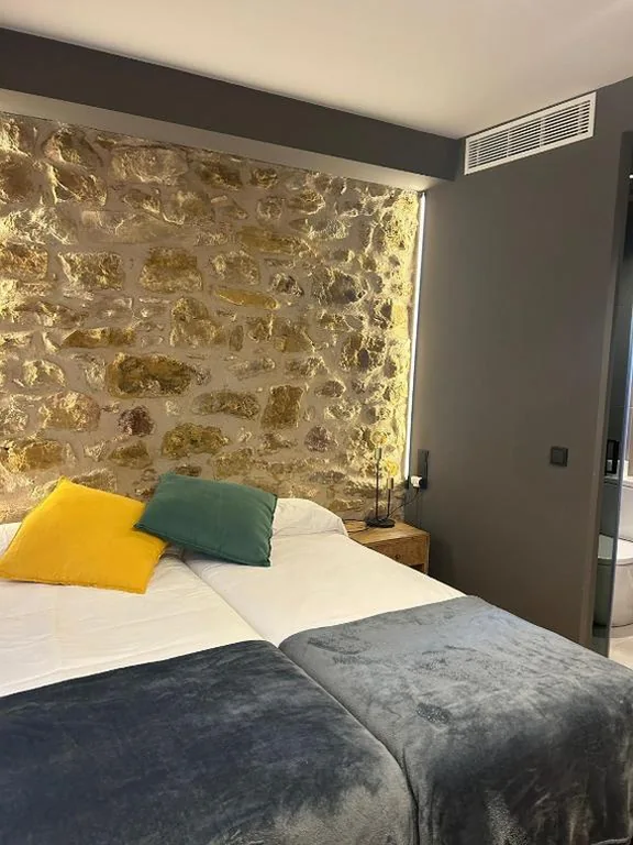 Superior tweepersoonskamer met 2 bedden — Hotel Boutique Abadia del Maestrat