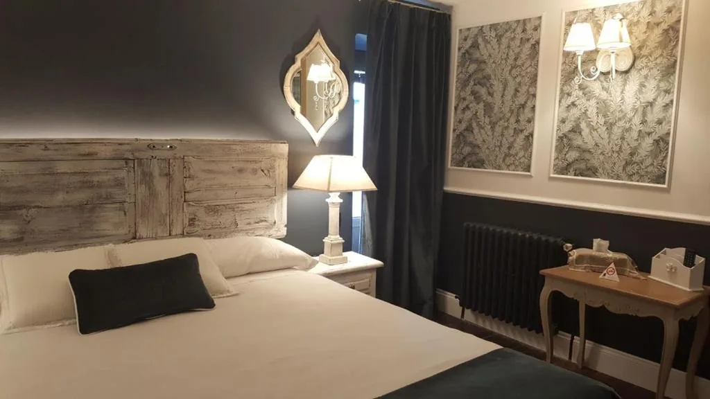 Doppelzimmer – 1 oder 2 Betten — Hotel Boutique Balaitus