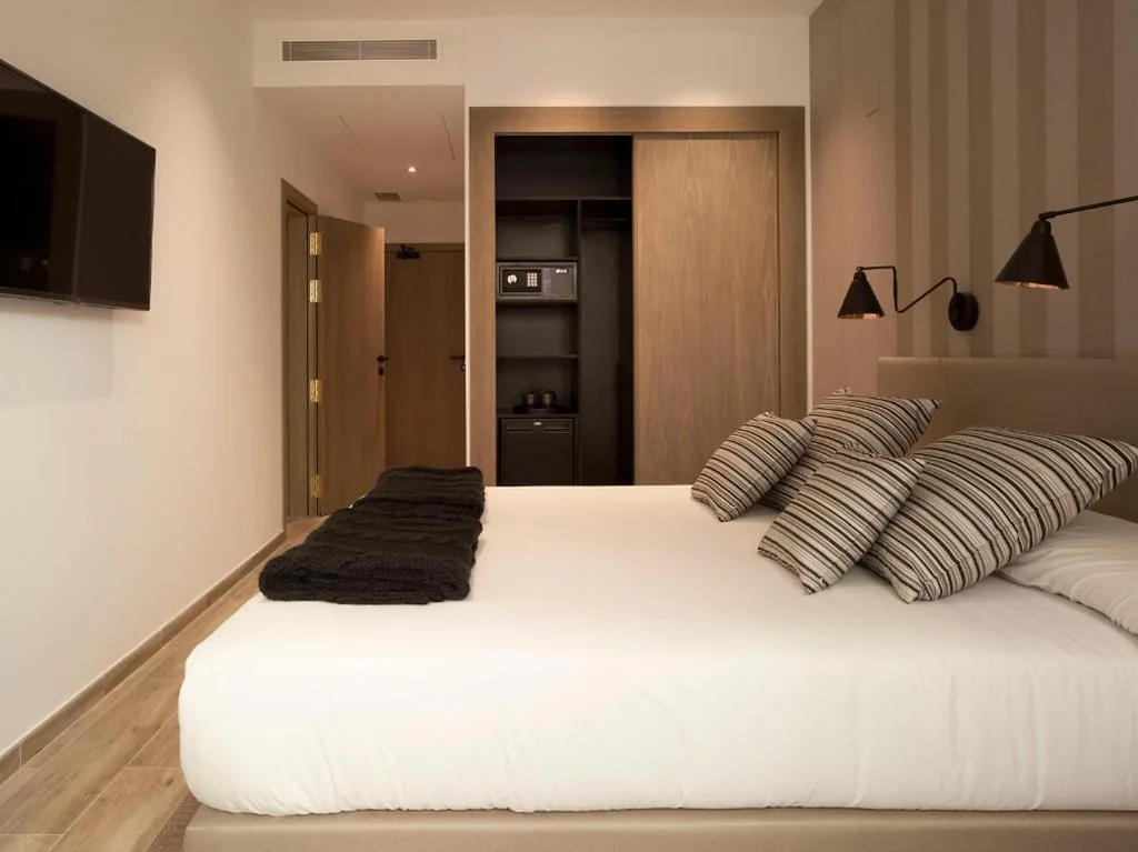 Economy-Doppelzimmer – 1 oder 2 Betten — Hotel Boutique Balandret