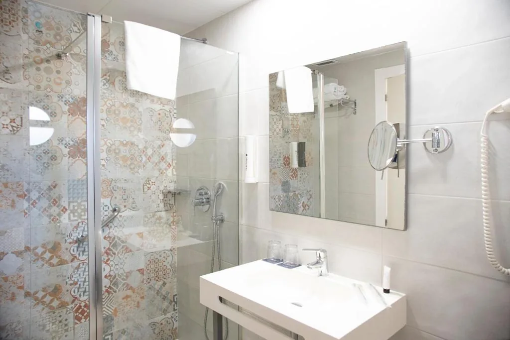 Camera familiare con vista sul giardino (3 adulti) — Hotel Boutique Calas de Alicante