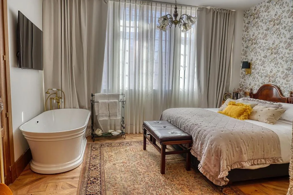 Suite de 2 dormitorios — Hotel Boutique Cata & Rose - Exclusivo y tranquilo en O Grove