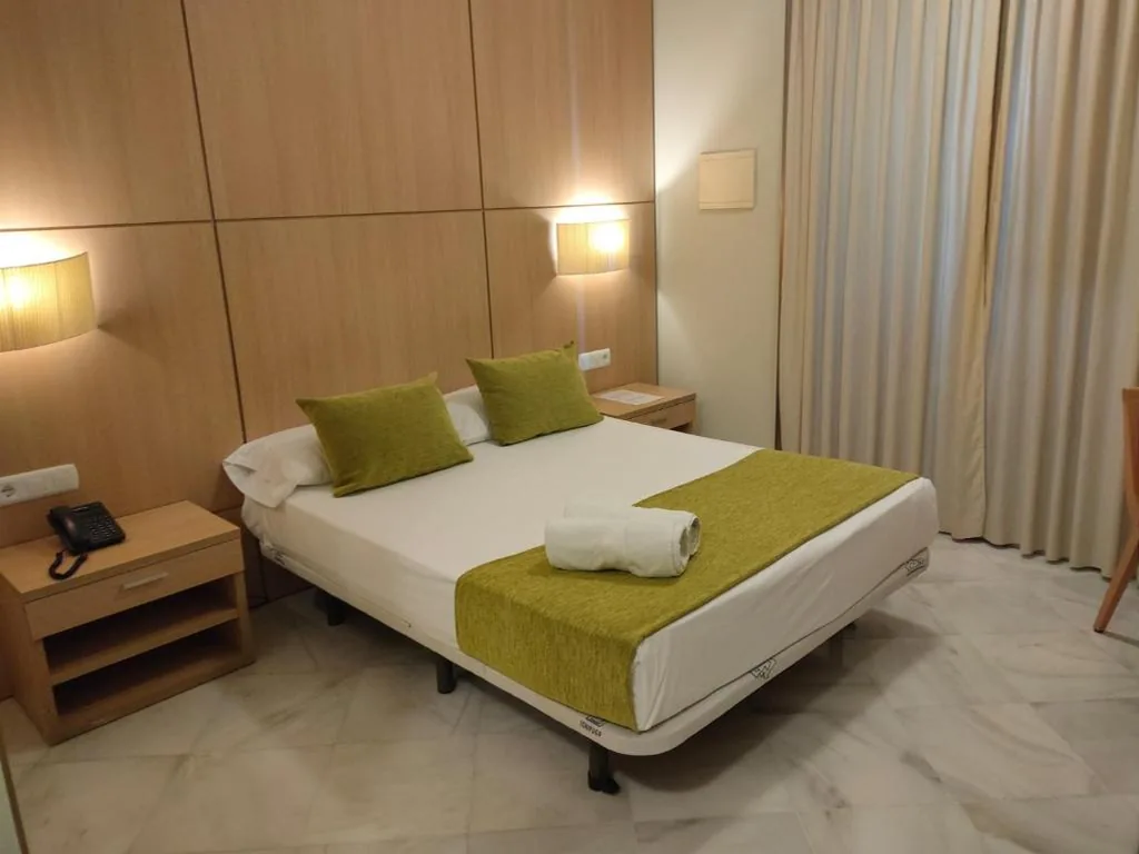 Quarto Duplo - 1 ou 2 camas — Hotel Boutique Convento Cádiz