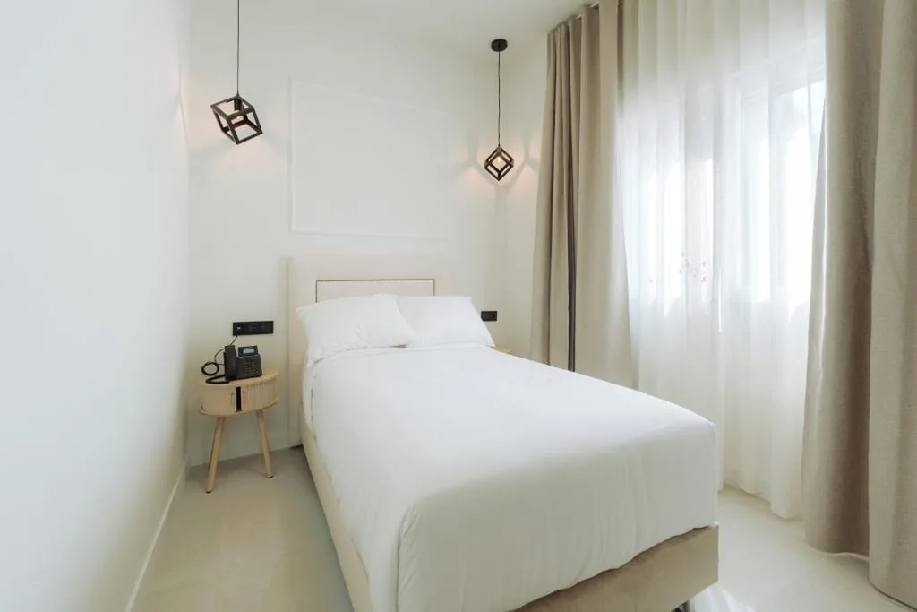 Chambre Individuelle Deluxe — Hotel Boutique Crisal
