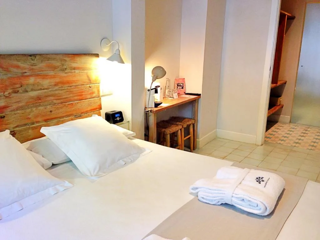Quarto Duplo - Rés do chão — Hotel Boutique Elvira Plaza