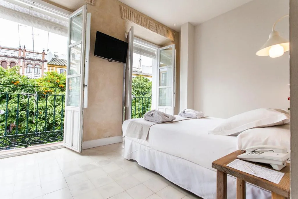 Quarto Duplo Superior com vista para a cidade — Hotel Boutique Elvira Plaza