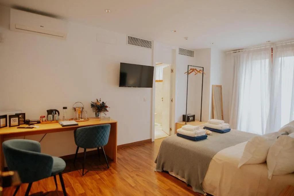 Doppelzimmer mit Terrasse — Hotel Boutique Hort de Nal