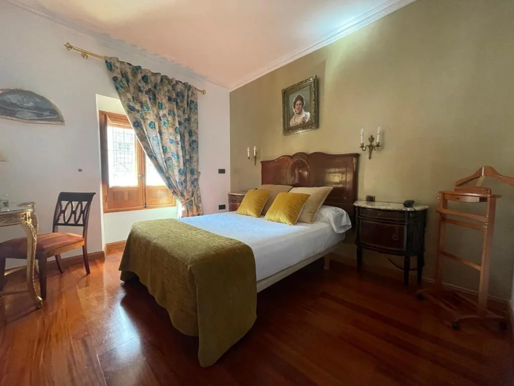 Habitación Doble Estándar — Hotel Boutique La Llave de la Judería
