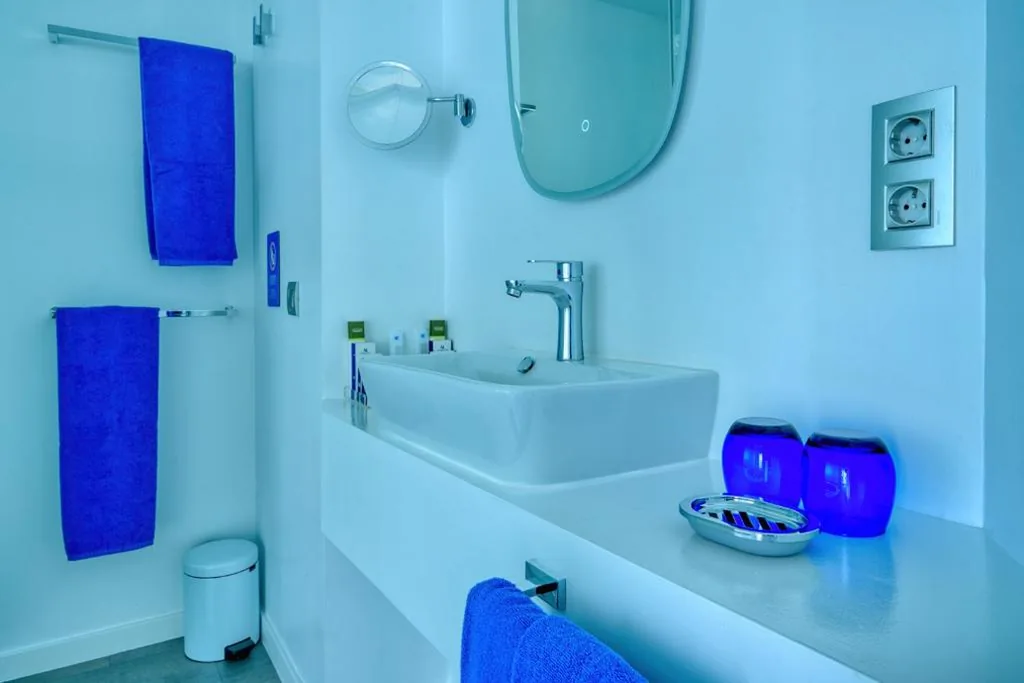 Camera doppia Deluxe con balcone e vista sul mare — Hotel Boutique La Marquesina - Adults Only